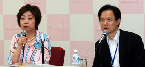 太田氏と佐藤副所長写真