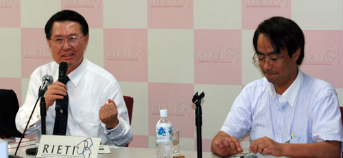 石積氏と安藤氏写真 石積氏と安藤氏写真